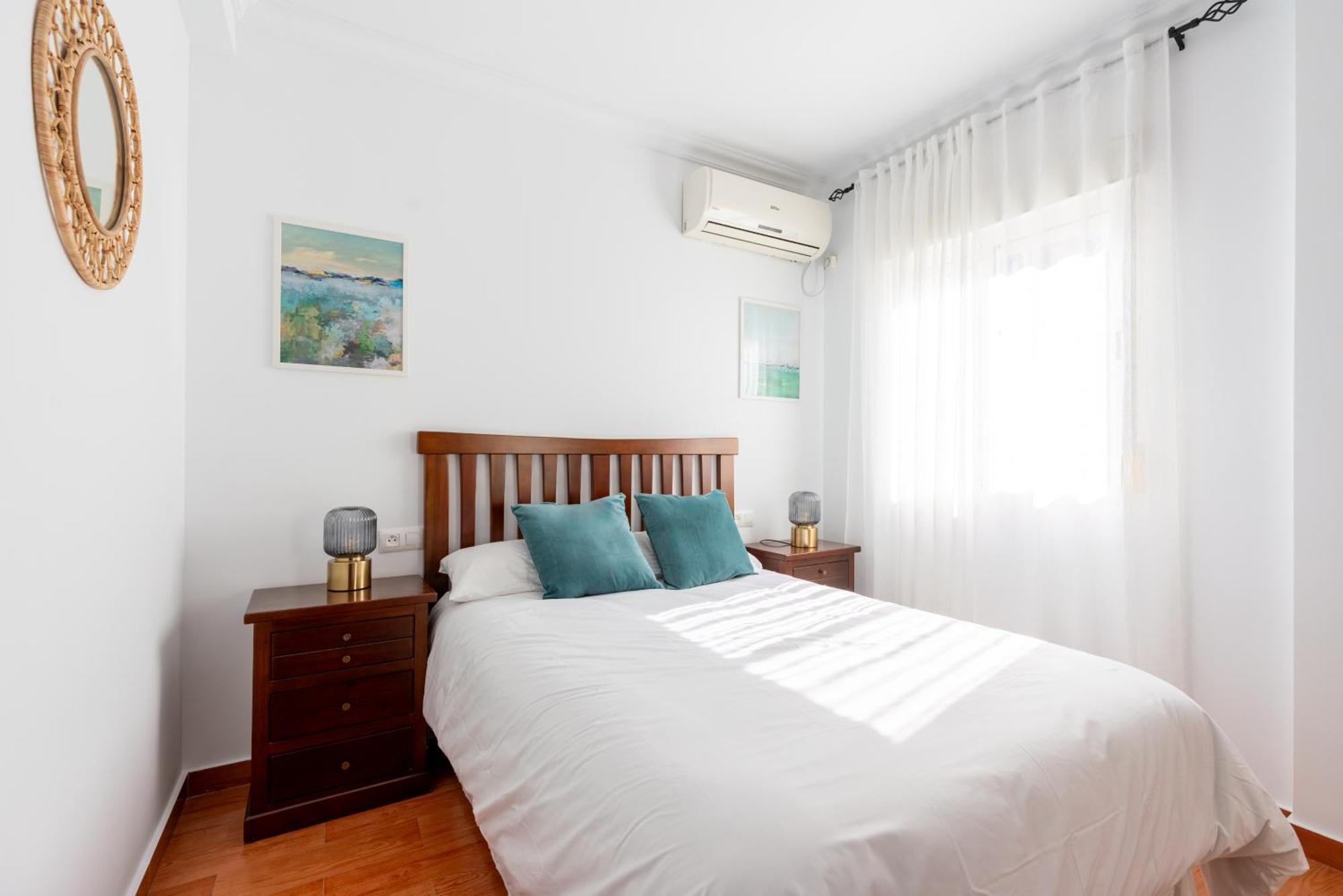 Bn Luminoso Familias En Excelente Ubicacion Apartment Seville